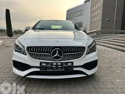 Mercedes-Benz CLA-Class 250 2018 AMG LOOK 4Matic