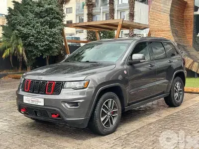 Jeep Grand Cherokee TrailHawk 2018 clean car fax Jeep Grand Cherokee TrailHawk 2018 clean car fax