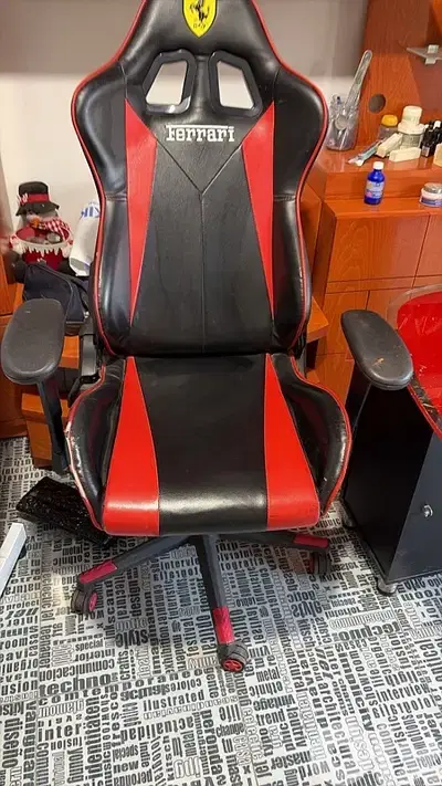 ferrari gaming chair