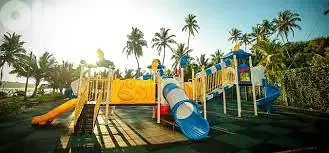 LAND FOR RENT SUITABLE FOR A KIDS PLAY AREA IN MANSOURIEH, (MANR-278)