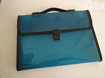 Folders suitcase - Not Negotiable