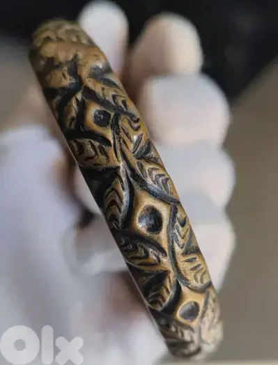 vintage hand carved bangle