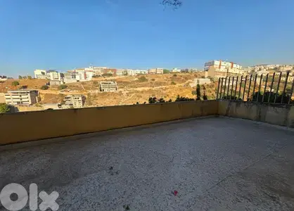 مكتب للايجار في الحازمية Decorated Office for rent Hazmieh