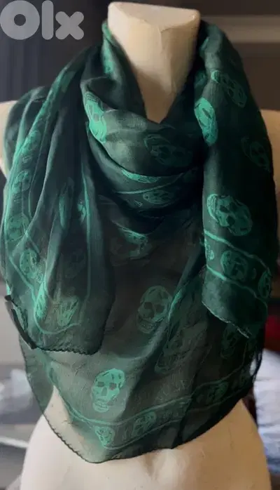 ALEXANDER MQUEEN SILK SCARF