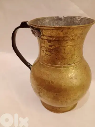 إبريق قديم نحاس أصفر