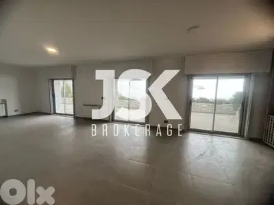 L19834 - Luxurious Villa For Sale in Fakra Club