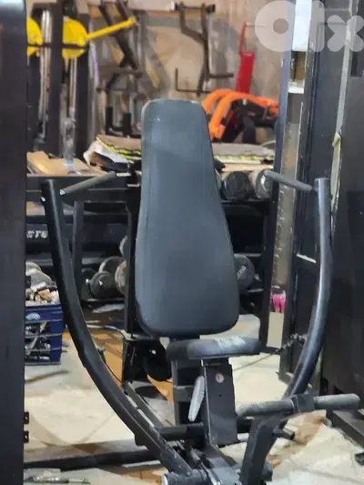 Chest Press Machine Geo Gym Equipment معدات رياضية متنوعة