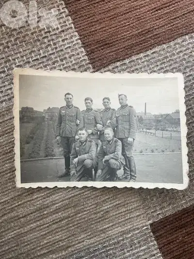 صورة اصلي جنود نازي اثناء الحربالعالميةًالثانية Nazi photo