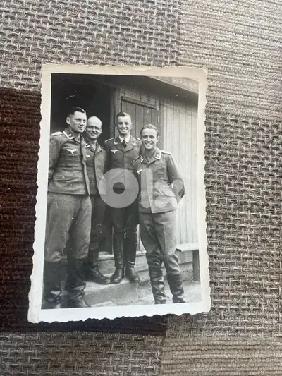 صورة اصلي نازي جنود اثناء الحرب العالمية الثانية Nazi photo