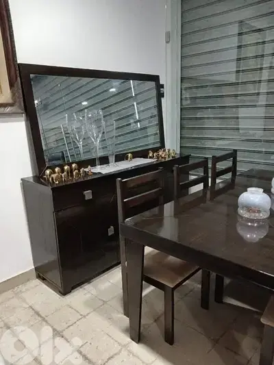 طاولي ٦كراسي