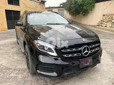 Mercedes-Benz GLA-Class 2020 4 Matic very clean California