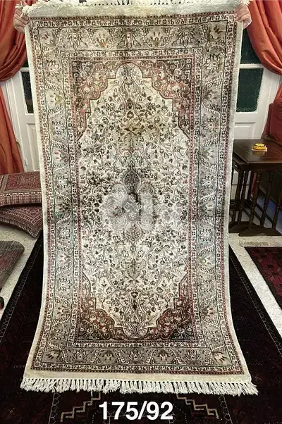 تصفية على سجاد عجمي انتيك حرير عدد4
