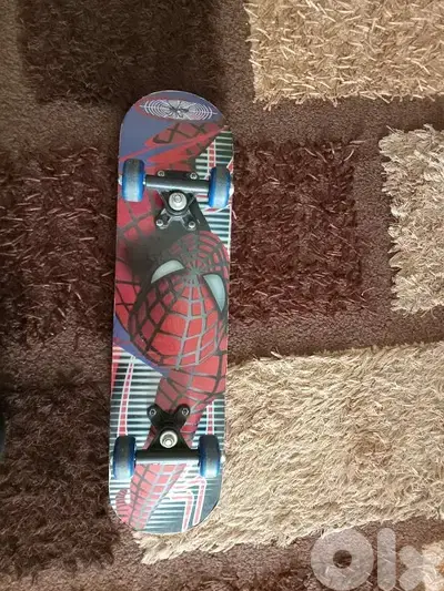 skateboard لوح تزلج