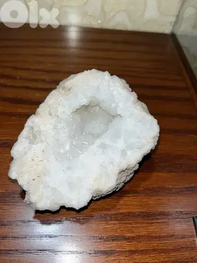 2 real Quartz rocks