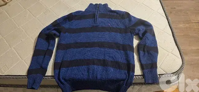 Tommy Hilfiger sweater