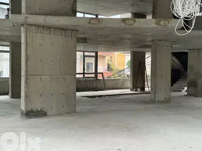 Commercial Center for sale in Mazraat Yachouh - مركز تجاري للبيع