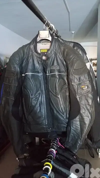 moto vest and pants 20$