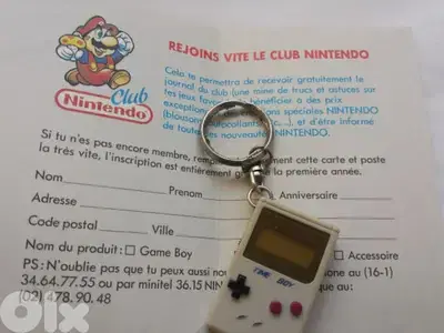 Vintage Gameboy keychain watch (+Nintendo card club) - Not Negotiable
