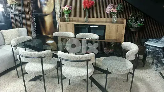 غرفة سفرة موديرن.  full dining room