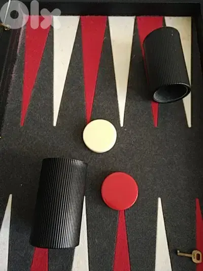 Vintage backgammon deluxe edition - Not Negotiable