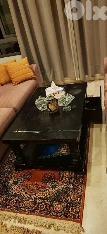 Salon table / Living table