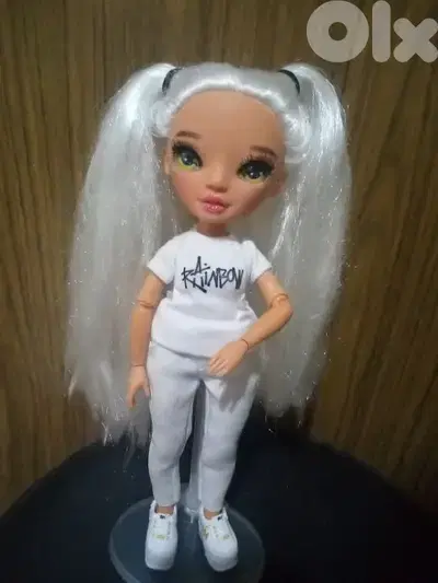 DIY COLOR AND CREATE -RAINBOW HIGH OMG Great doll +own RH outfit+shoes