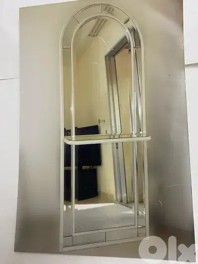 Italian mirror console