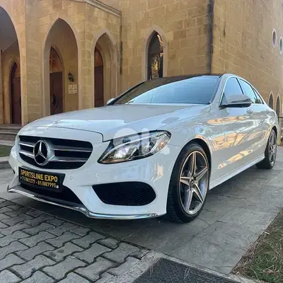 MB C300 4matic AMG Line 2018 45,xxx Miles Clean Carfax