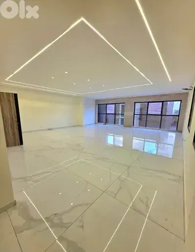 مكتب فخم للبيع في ذوق مصبح Decorated apartment for sale in Zouk Mosbeh