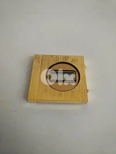 Vintage L'Express desk watch - Not Negotiable