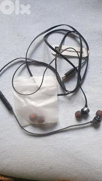 JBL EARPHONES amazing listening experience