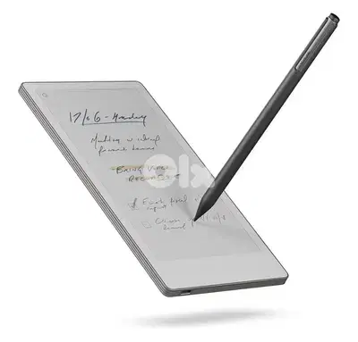 reMarkable Paper Pro Move Essential Pack | Electronic Ink Tablet - 7.3