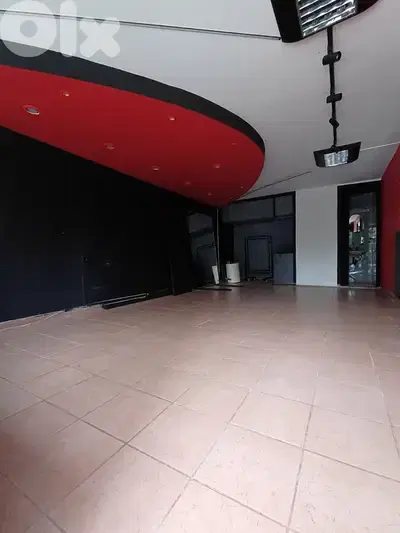 محل مميز للإيجار في سن الفيل المتن - Shop for Rent in Sin el Fil Metn