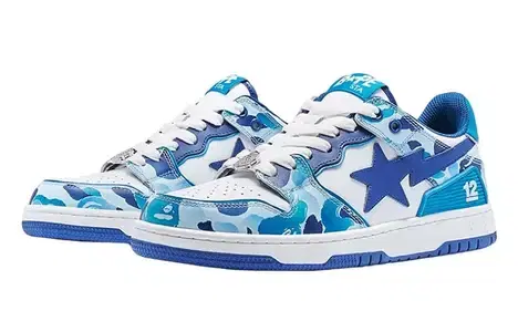 bape dunks size 44 with box