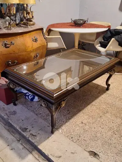 slidable top show coffee table