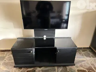 Samsung smart tv + stand