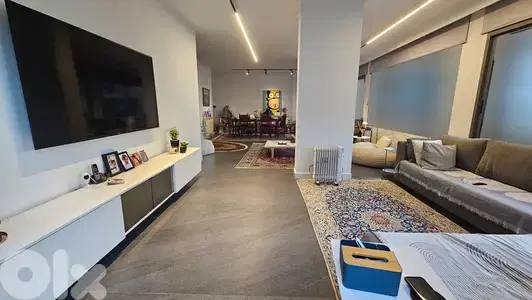 Apartment for Sale in Hazmieh – 200 sqm + Roof شقة للبيع في الحازمية – Apartment for Sale in Hazmieh – 200 sqm + Roof شقة للبيع في الحازمية –