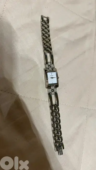 omorfia elegant silver watch