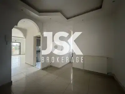 L20307 - A 135 SQM Apartment For Sale in Baabdat