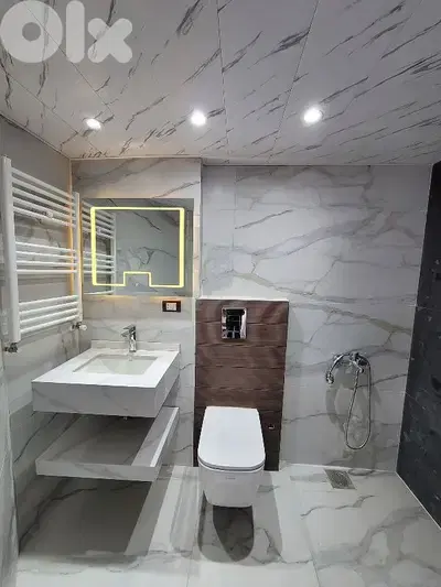 rooftop/ 550 / 650 small 2 persons only apartment  for rent
