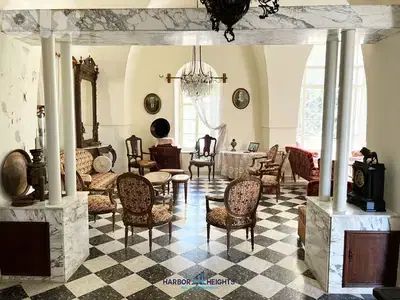 150 y-o House for Sale in Douma منزل عمره 150 عامًا للبيع في دوما