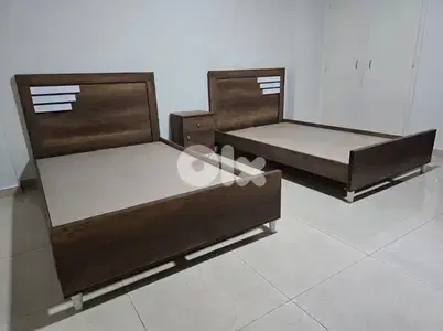 تختين مفرد ونص كمدينة صغيرة شفنيرة مع مرايا تفصيل جديد