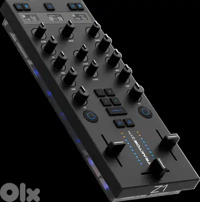 TRAKTOR ZI MKII with TRAKTOR PRO 4