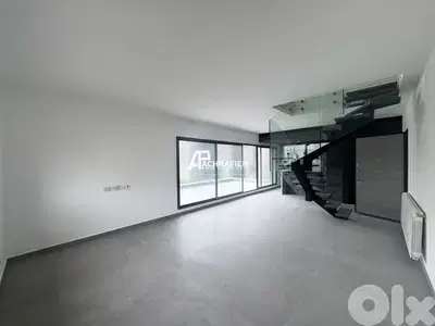 Duplex for Rent In Achrafieh - شقة للأجار في الأشرفية