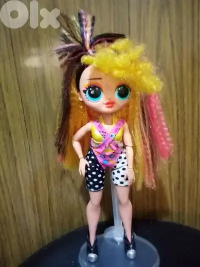 REMIX POP B. B LOL OMG +her own short overol+her own shoes great doll