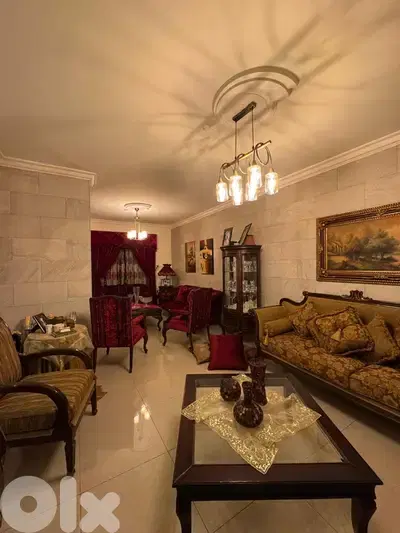 شقة مع طاقة شمسية للبيع حارة صيدا مطل بحر وجبل-Special Apartment Saida