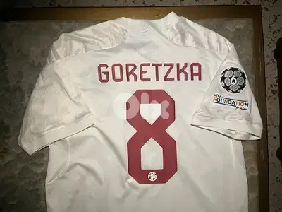 Bayern Munich goretzka 8 third kit