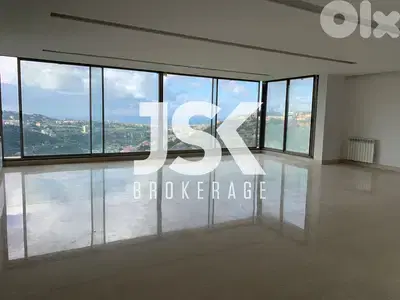 L14292 - Spacious Apartment With Great View for Sale In Monteverde