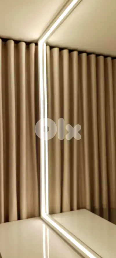 Wavy Curtains - برادي وايفي