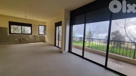 GMC244MAN Apartment for sale in Bikfaya - شقة للبيع في بكفيا
